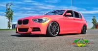 Wrappsta.de-carwrapping-vollfolierung-bmw 1 f 20-coral peach-!!