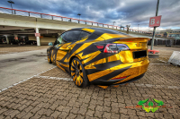 wrappsta.de-carwrapping-vollfolierung-Tesla3 Perfomance-chrom gold-matt schwarz-glanz weiss-scheibentoenung-07