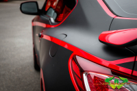 wrappsta.de carwrapping-vollfolierung Hyundai-Genesis Tron-Design Matte-Schwarz Carmin-Red 8