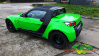 wrappsta.de carwrapping-vollfolierung smart-roadster gruen-glanz matte-schwarz 06